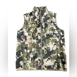 HUK Icon X Camo Vest Size Medium Windproof And Water Resistant Soft Shell.